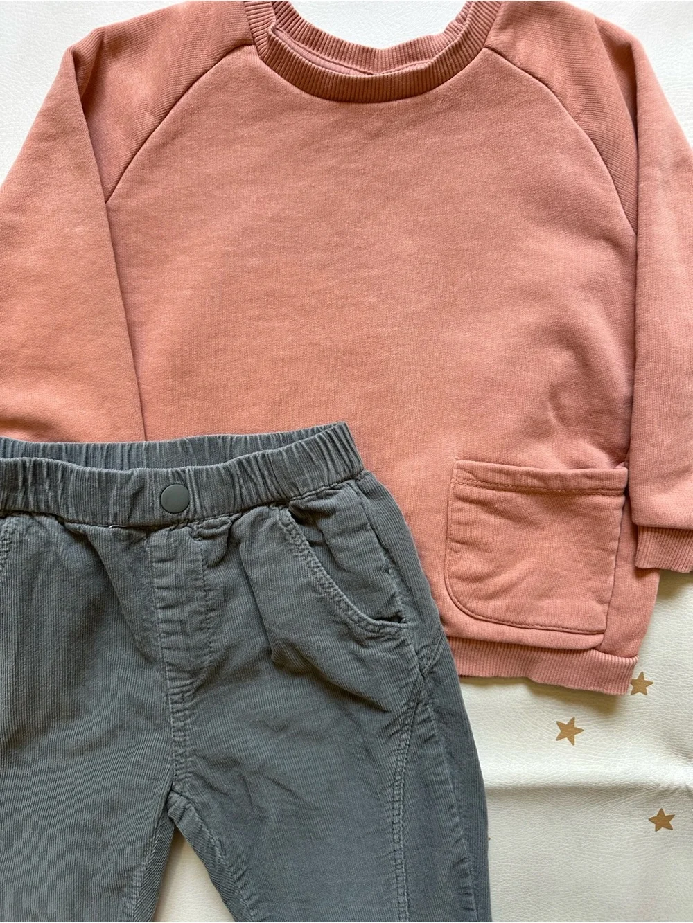 4/5 Zara Salmon Orange Crewneck & Green Gray Corduroy Pants